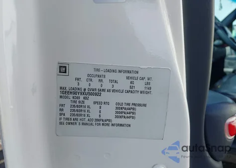 1999 Cadillac Deville Professional z USA, uszkodzony, nr VIN 1GEEH90Y9XU500922